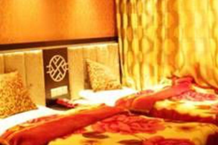 Room 19 of 62