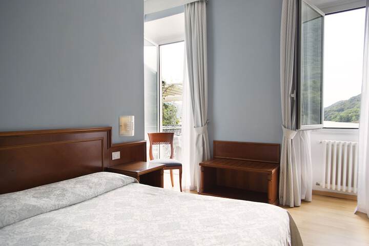 Room 6 of 58