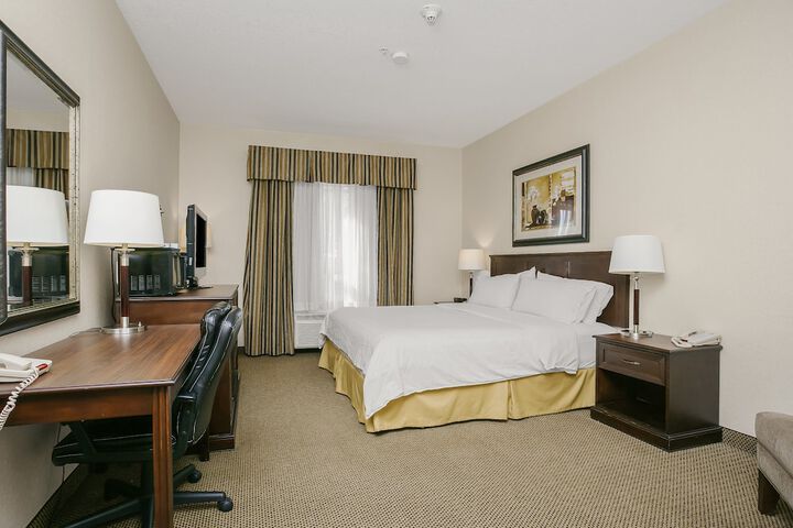 Room 28 of 74