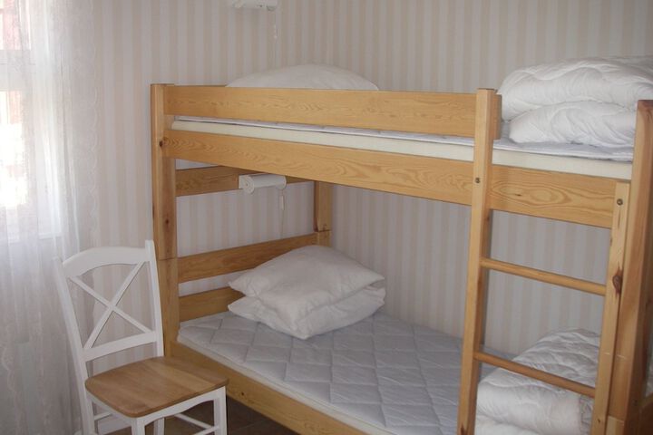 Room 2 of 28