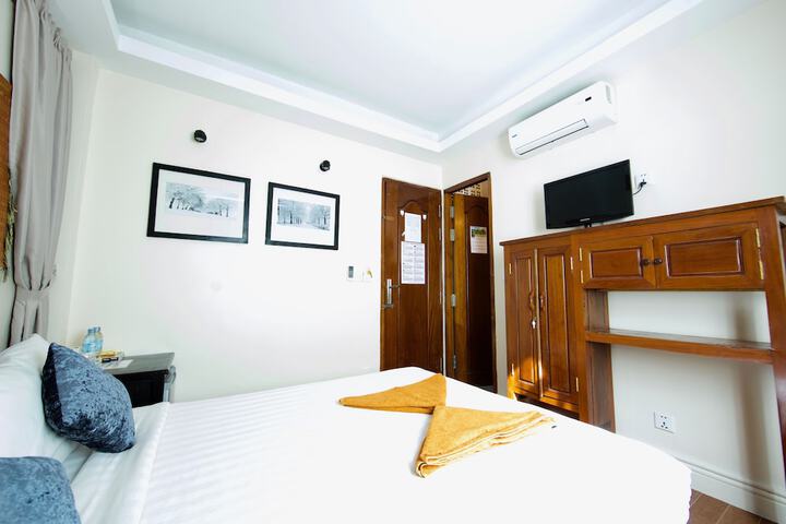 Room 19 of 64