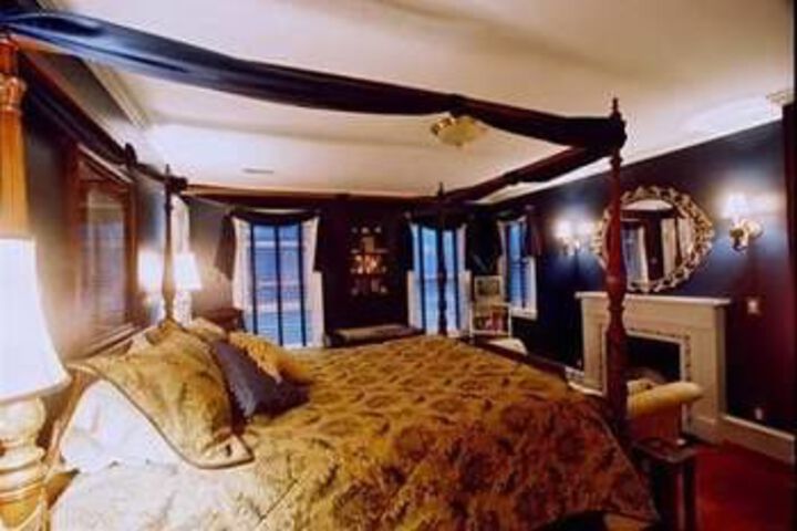 Room 5 of 22