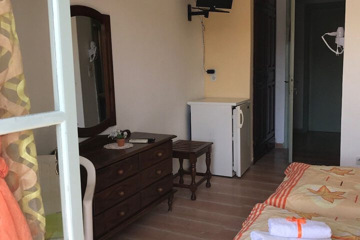 Room 28 of 42