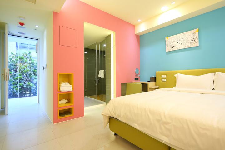 Room 36 of 74