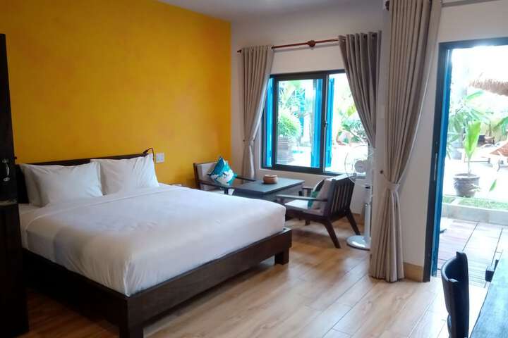 Room 7 of 178