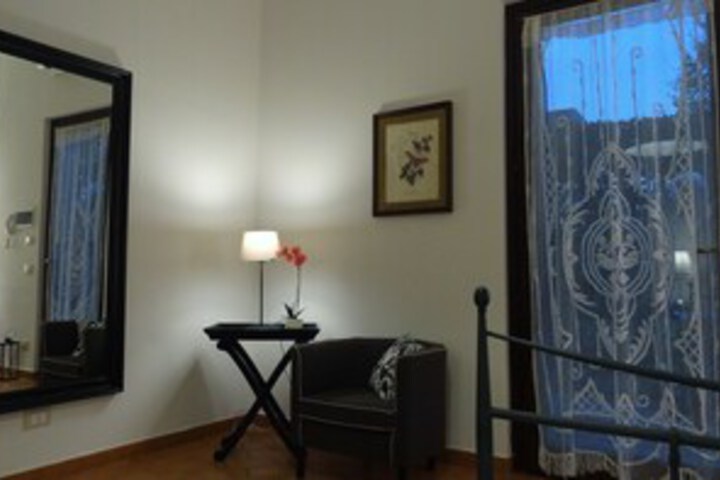 Room 30 of 53