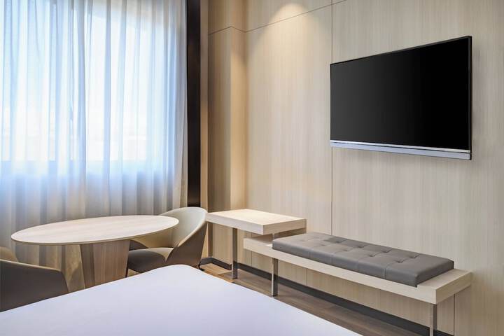 Room 18 of 75