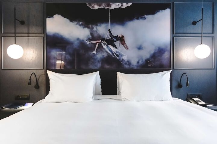Room 11 of 81