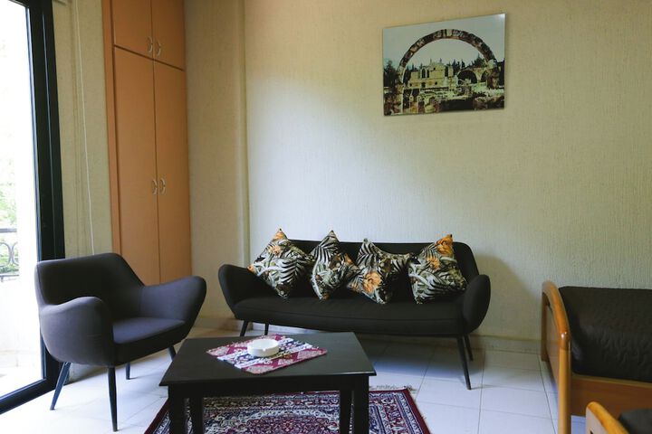 Room 47 of 83