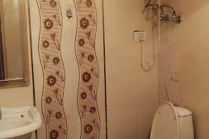 Room 15 of 21