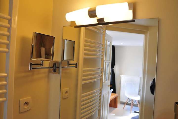 Room 74 of 110