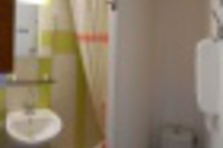 Room 195 of 216