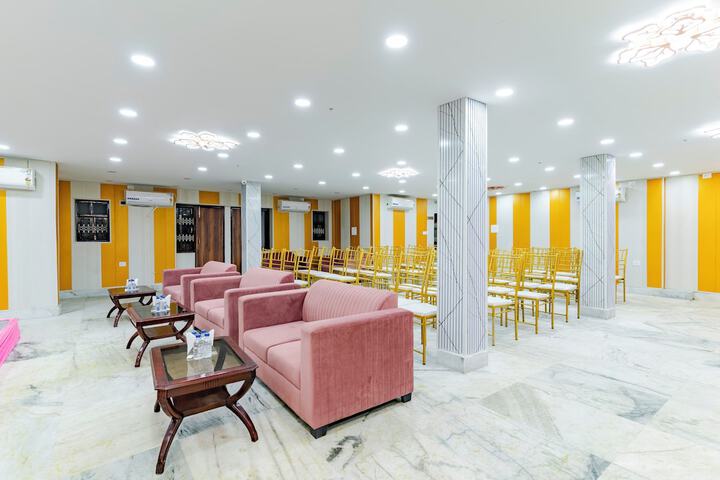 Ballroom/Hall 30 of 41