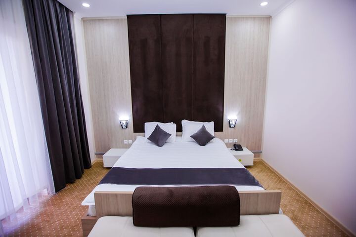 Room 7 of 52