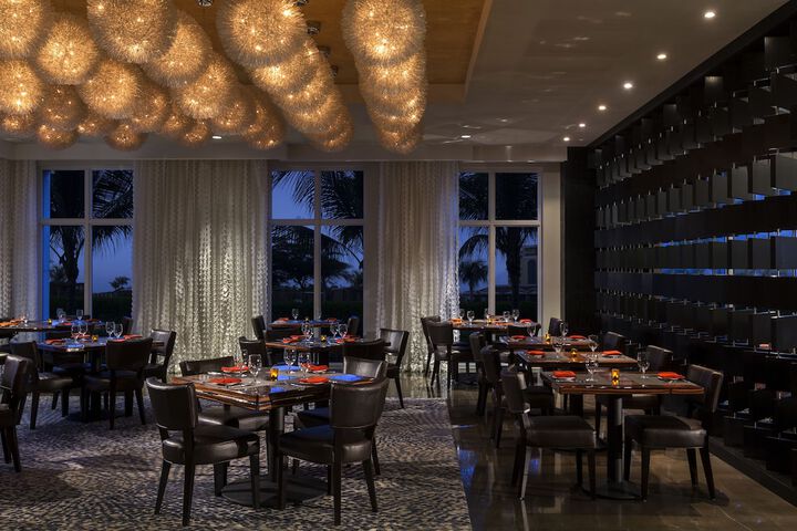 Dining 67 of 120
