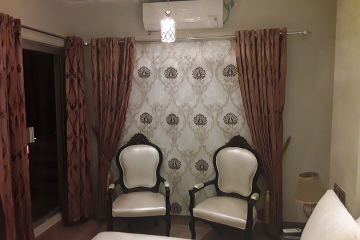 Room 16 of 21