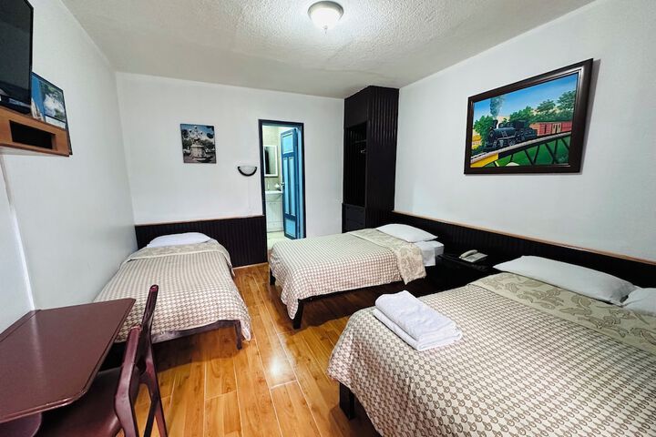 Room 9 of 34
