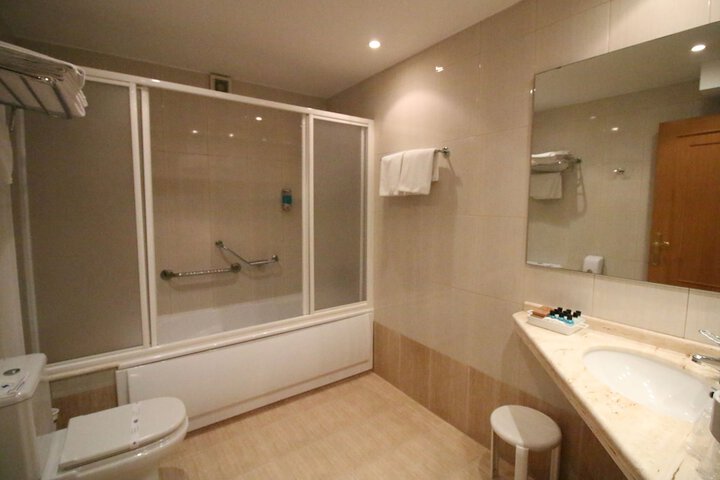 Bath Photo
