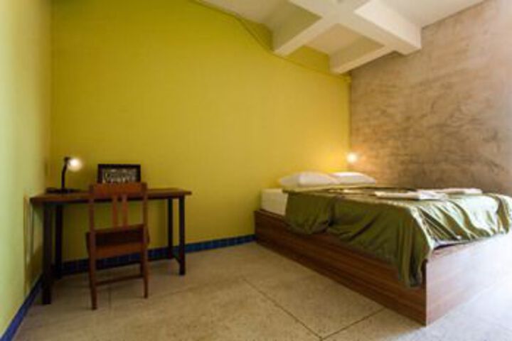 Room 15 of 40