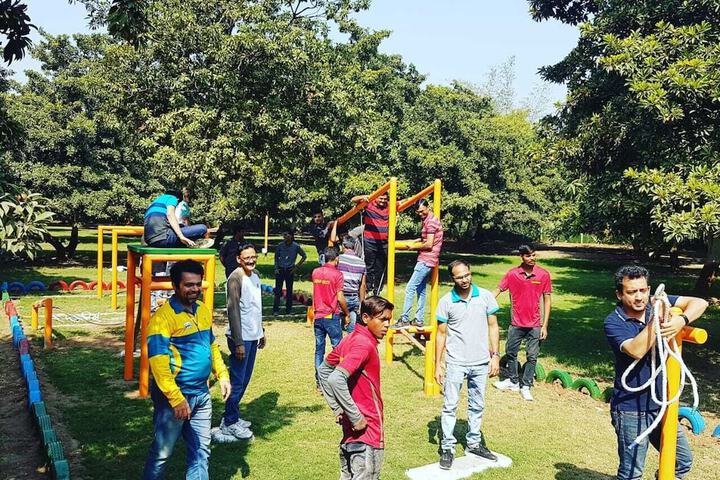 Outdoor Activities 7 of 13