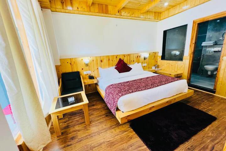 Room 9 of 22