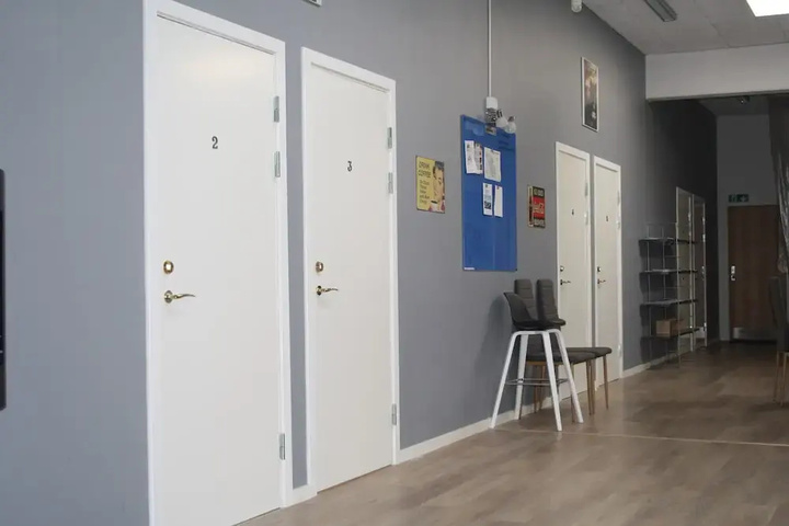Room 9 of 19