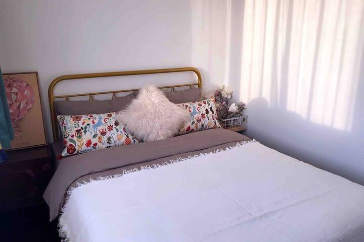 Room 11 of 23