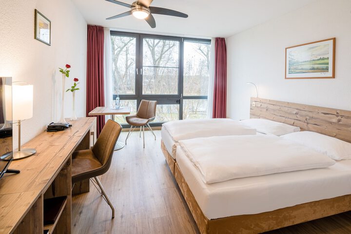 Room 17 of 50