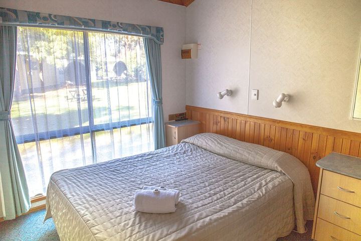 Room 5 of 48