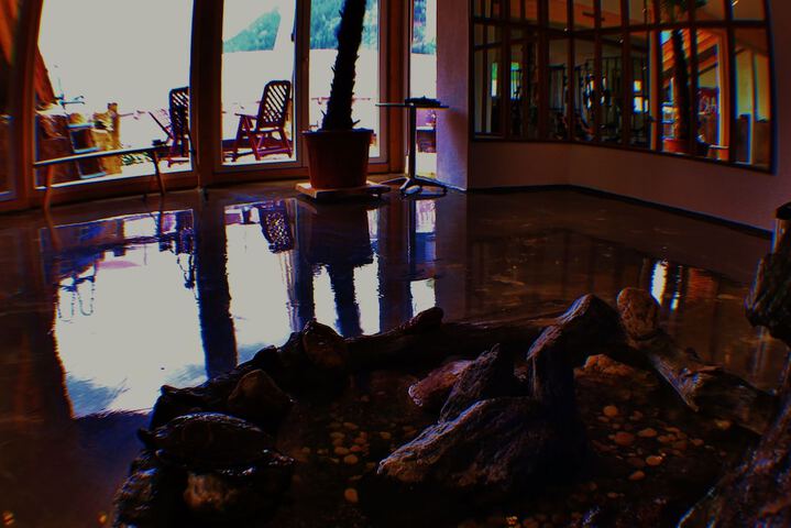 Pools & Facilities