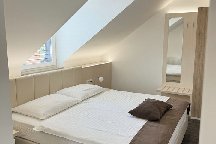 Room 34 of 70