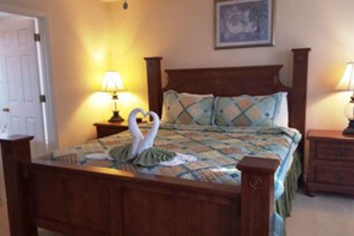 Room 13 of 16