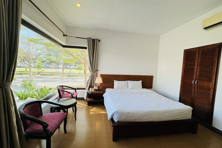 Room 30 of 140