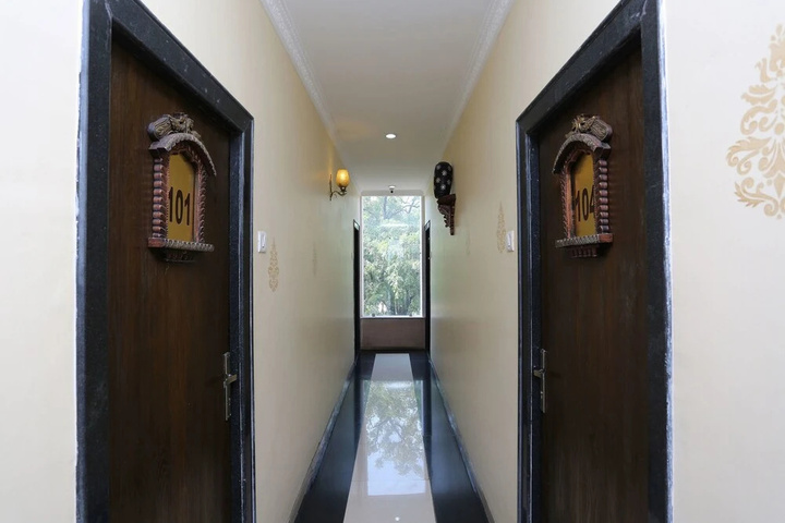 Room 12 of 22