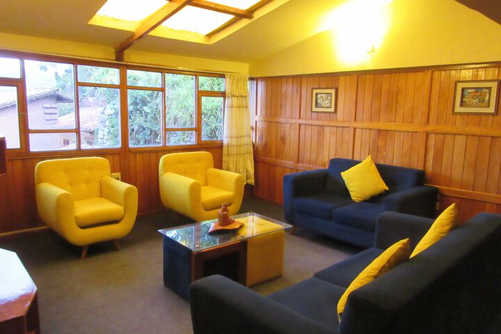 Room 12 of 64