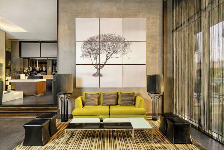 Hotel Interior 7 of 131