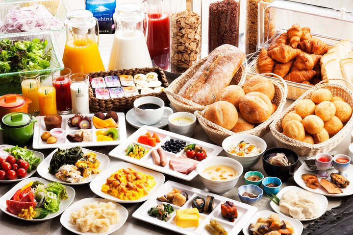 Breakfast/Coffee Service 26 of 44