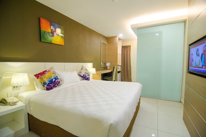 Room 10 of 39