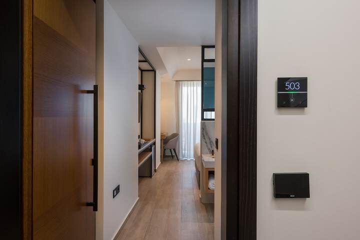 Room 46 of 147