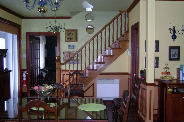 Room 6 of 11