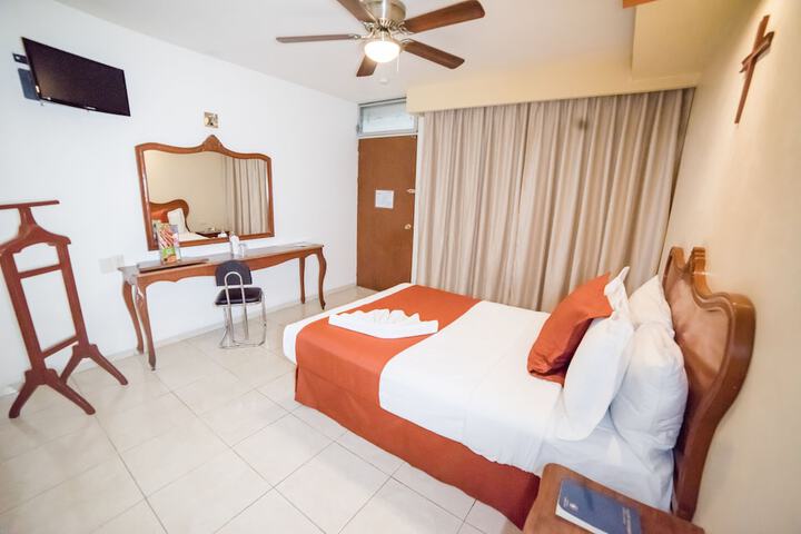 Room 5 of 38