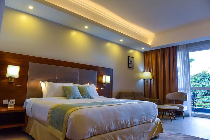 Room 14 of 43