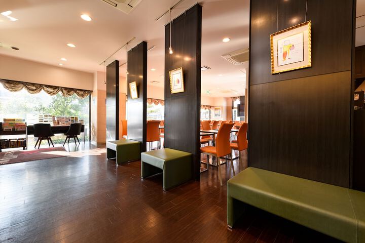 Guest Lobby