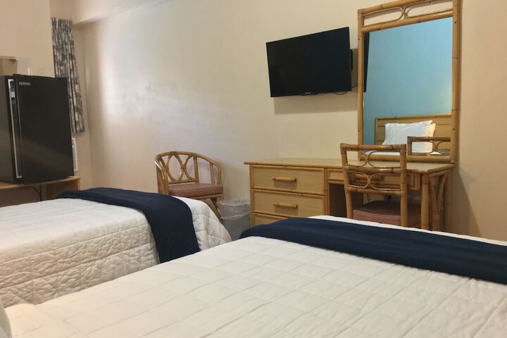 Room 10 of 49