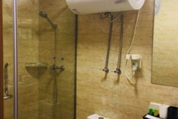 Room 3 of 54