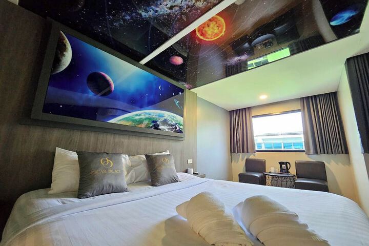 Room 10 of 49