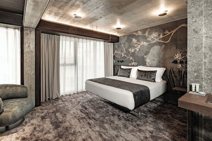 Room 13 of 53