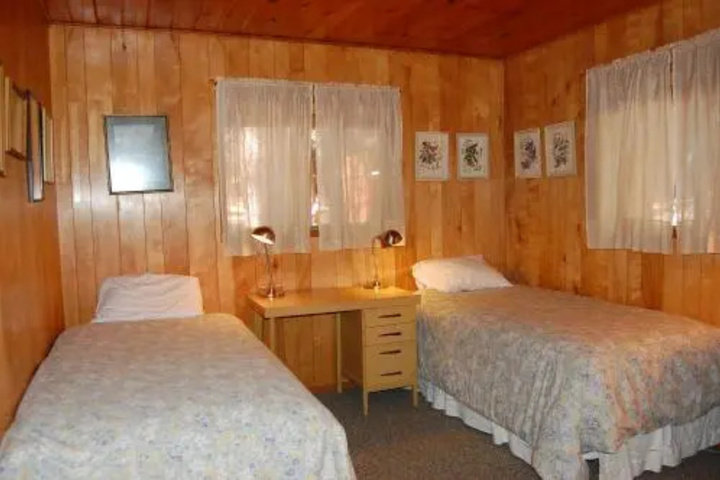 Room 3 of 12