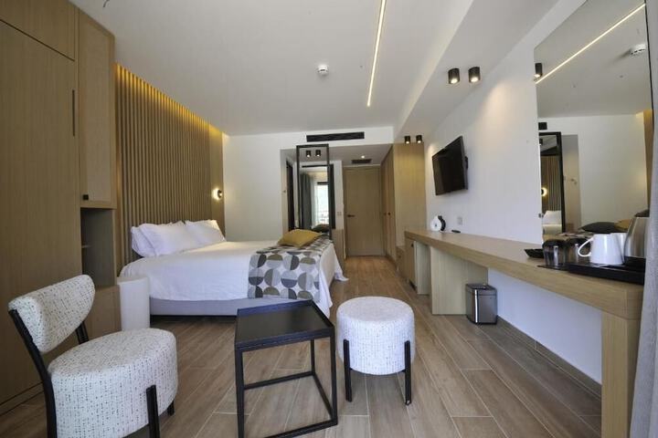 Room 18 of 50