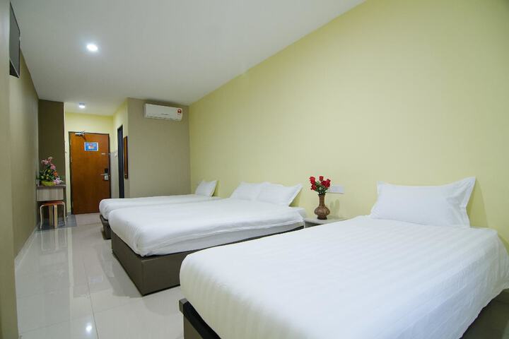 Room 21 of 39